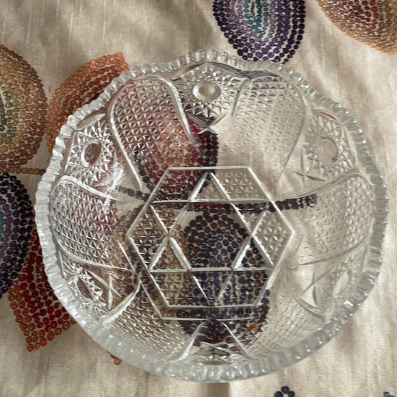 Vintage Crystal Bowl - Picture 3 of 9